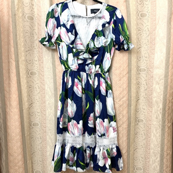 NEW Nissa Floral Print Dress - Picture 3 of 6